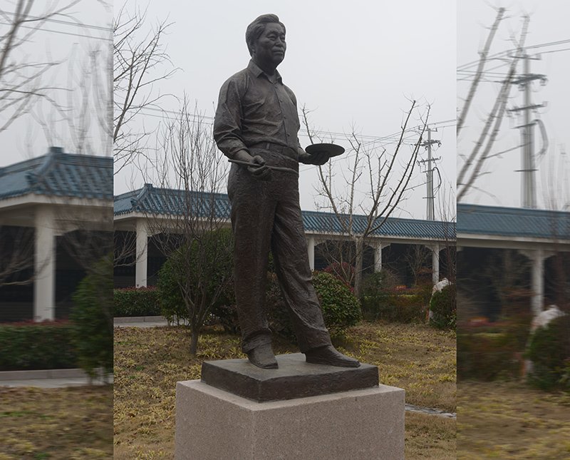 喻繼高像、青銅高2.3米、安放地點(diǎn)：喻繼高紀(jì)念館.JPG